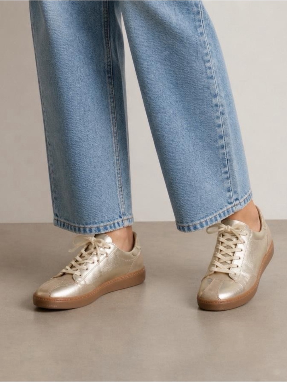 Sam Edelman gold soft leather sneakers size 7